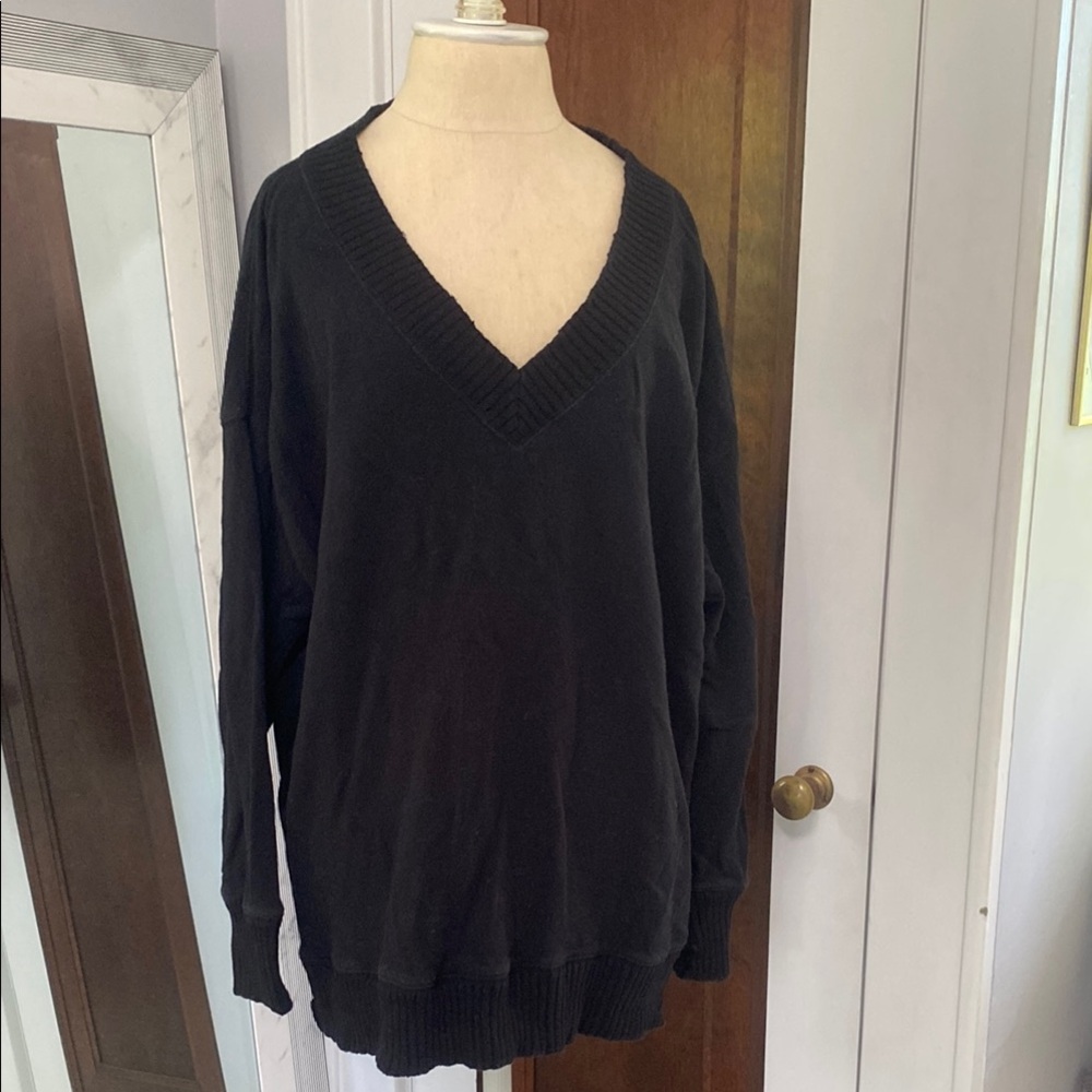 Aerie Black V-Neck Pullover